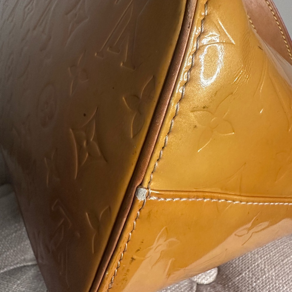 Louis Vuitton Glossy Vernis Tote Yellow - Picture 8 of 12